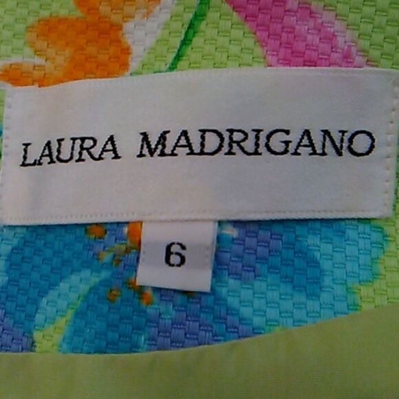 Laura Madrigano Shift Dress - Picture 6 of 9